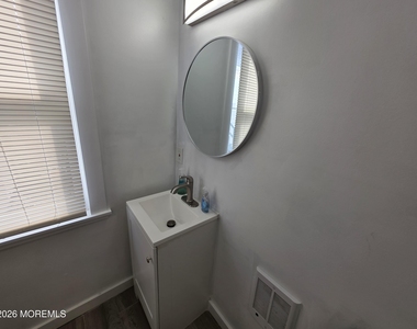 115 Blaine Avenue - Photo Thumbnail 12