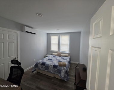 115 Blaine Avenue - Photo Thumbnail 9