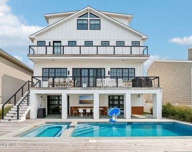 1742 Bay Boulevard - Photo Thumbnail 48