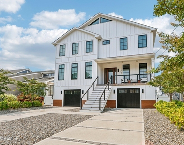 1742 Bay Boulevard - Photo Thumbnail 30