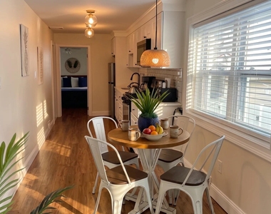 32 Franklin Avenue - Photo Thumbnail 6