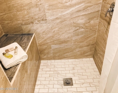 32 Franklin Avenue - Photo Thumbnail 7