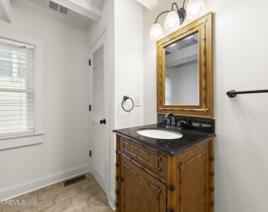 833 Windsor Street - Photo Thumbnail 14