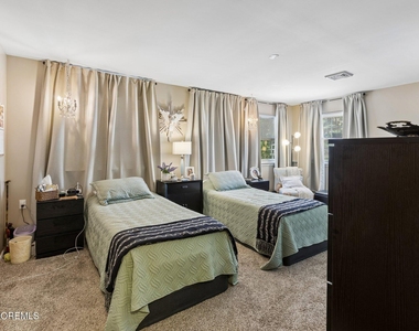 48b Milford Avenue - Photo Thumbnail 12