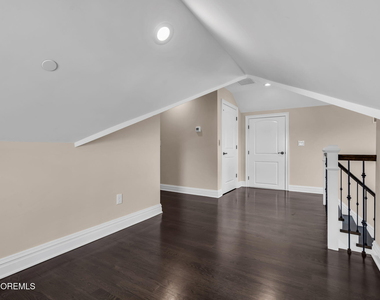 58 Seaview Avenue - Photo Thumbnail 40