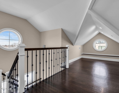58 Seaview Avenue - Photo Thumbnail 39