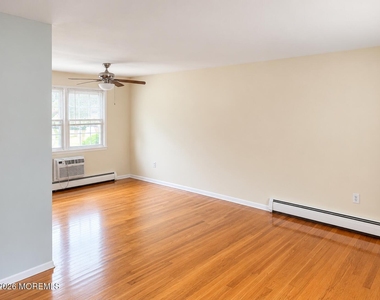 364 Westwood Avenue - Photo Thumbnail 4