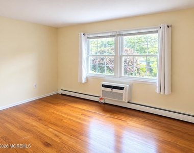 364 Westwood Avenue - Photo Thumbnail 9