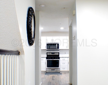 1711 Arthur Street - Photo Thumbnail 12