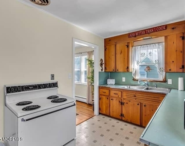 321 16th Avenue - Photo Thumbnail 10