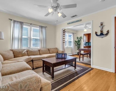 321 16th Avenue - Photo Thumbnail 5