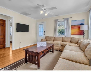 321 16th Avenue - Photo Thumbnail 6