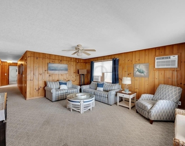 905 Sw Central Avenue - Photo Thumbnail 5