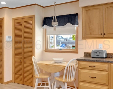 905 Sw Central Avenue - Photo Thumbnail 8