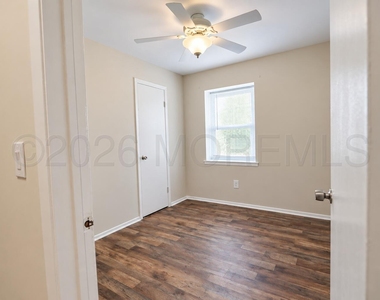 1405 Silver Court - Photo Thumbnail 20