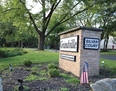 1405 Silver Court - Photo Thumbnail 25