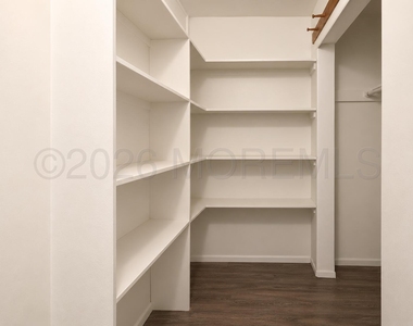 1405 Silver Court - Photo Thumbnail 15