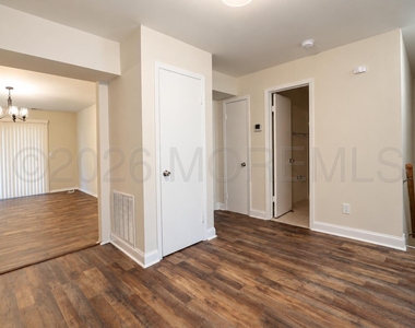 1405 Silver Court - Photo Thumbnail 10