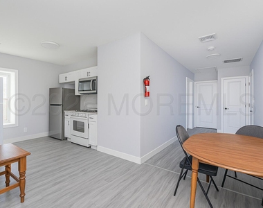 1235 Washington Avenue - Photo Thumbnail 1