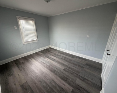 202 Evergreen Avenue - Photo Thumbnail 14