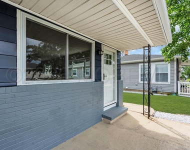 24 Liberta Drive - Photo Thumbnail 1