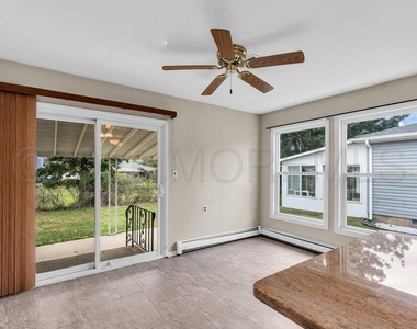 24 Liberta Drive - Photo Thumbnail 11