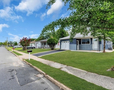 24 Liberta Drive - Photo Thumbnail 27
