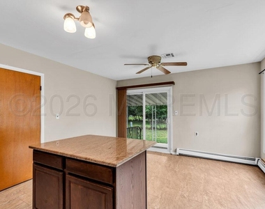 24 Liberta Drive - Photo Thumbnail 12