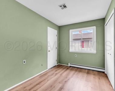 24 Liberta Drive - Photo Thumbnail 6
