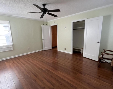 451 Harnell Avenue - Photo Thumbnail 11