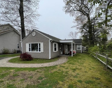 451 Harnell Avenue - Photo Thumbnail 1