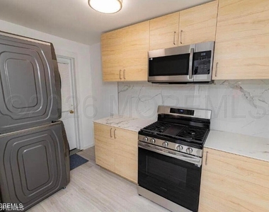 10 Walters Street - Photo Thumbnail 1