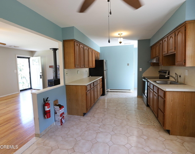 709 Marys Drive - Photo Thumbnail 4