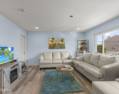 1 Osborne Place - Photo Thumbnail 11