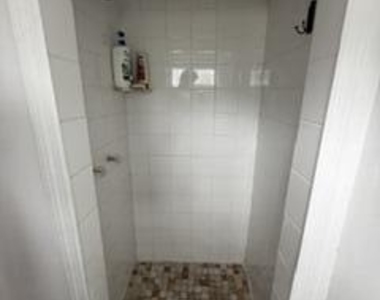 195 Bay Avenue - Photo Thumbnail 8