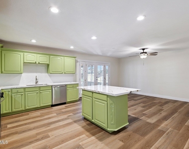 1400 E Wesleyan Drive - Photo Thumbnail 5
