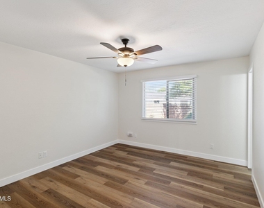 1400 E Wesleyan Drive - Photo Thumbnail 10