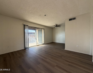 5910 W Golden Lane - Photo Thumbnail 2