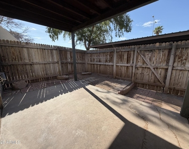 5910 W Golden Lane - Photo Thumbnail 15