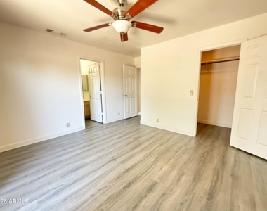 10225 W Windsor Boulevard - Photo Thumbnail 9
