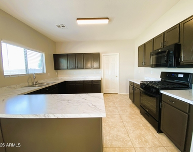 3629 S Adelle Circle - Photo Thumbnail 6