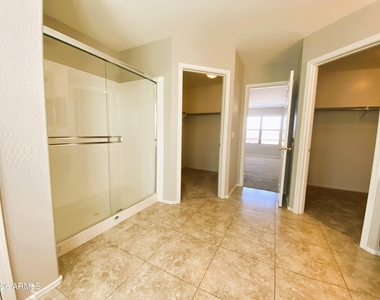 3629 S Adelle Circle - Photo Thumbnail 12