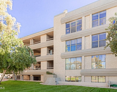 5124 N 31st Place - Photo Thumbnail 11