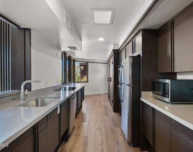 6102 E Quartz Mountain Road - Photo Thumbnail 15