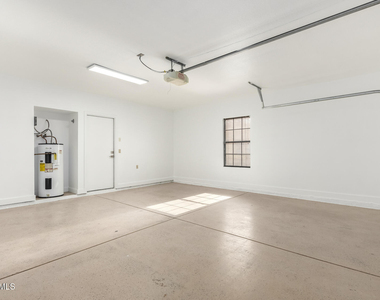 9635 E Sutton Drive - Photo Thumbnail 26