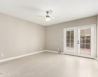 9635 E Sutton Drive - Photo Thumbnail 18