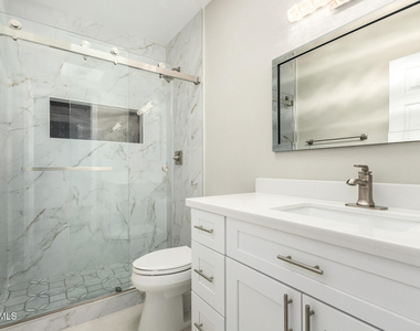 9635 E Sutton Drive - Photo Thumbnail 24