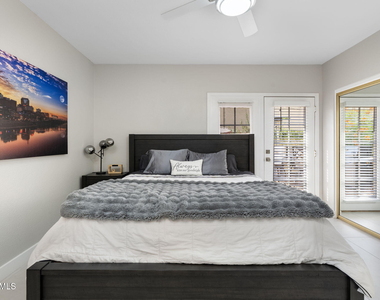 9635 E Sutton Drive - Photo Thumbnail 51