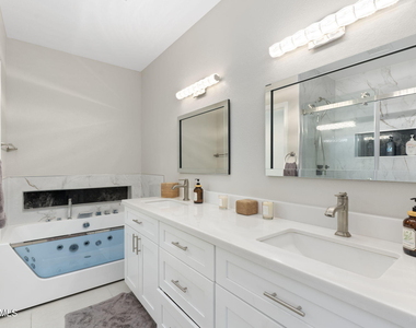 9635 E Sutton Drive - Photo Thumbnail 52
