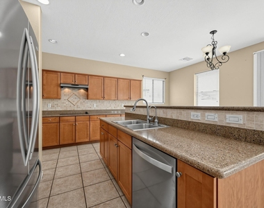 3561 E Harwell Road - Photo Thumbnail 27